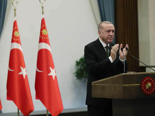 “TÜRKİYE ARTIK YAPTIRIMLARLA KİLİTLENİP KALMA NOKTASINI ÇOKTAN GERİDE BIRAKMIŞTIR”