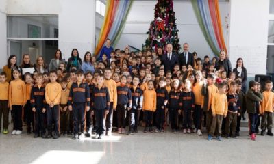 Cumhurbaşkanı Ersin Tatar, Güzelyurt Kurtuluş İlkokulu’nu ziyaret ederek yeni yılı kutladı
