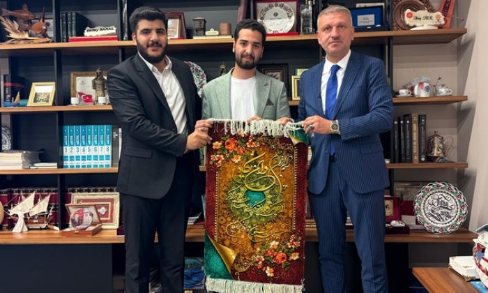 YUSUF CANER ÖZBEK CUMHURBAŞKANI BAŞDANIŞMANI OKTAY SARAL`I MAKAMINDA ZİYARET ETTİ