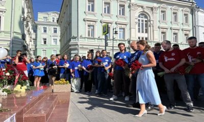 Birleşik Rusya ve MGER, Beslan’daki trajedinin kurbanlarının anısını onurlandırdı