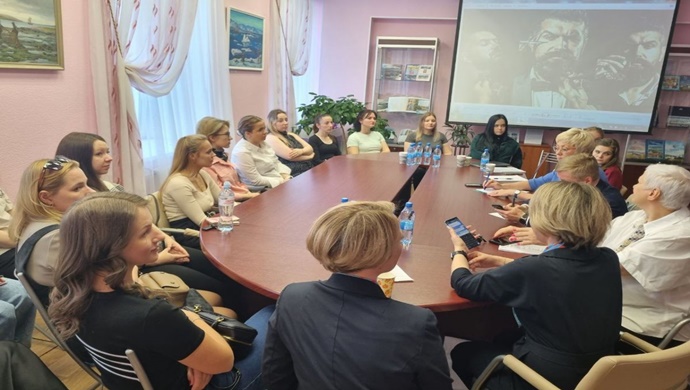 Kadınlar Kulübü’nün toplantısı, Birleşik Rusya’nın desteğiyle Murmansk Bölgesi’ndeki Severomorsk’ta gerçekleştirild