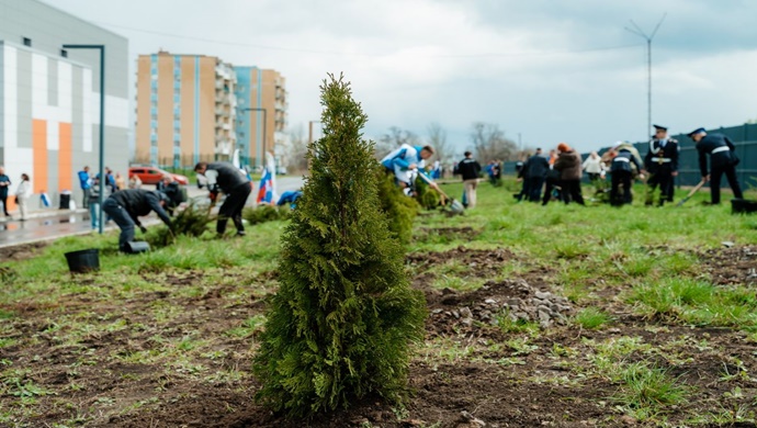 Birleşik Rusya’nın katılımıyla Donetsk’te Meryem Ana Bahçesi kuruldu